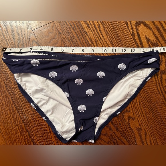 Studio Anne Cole Bikini set  Size Large. Blue  Color with White Shells printed - Picture 6 of 7